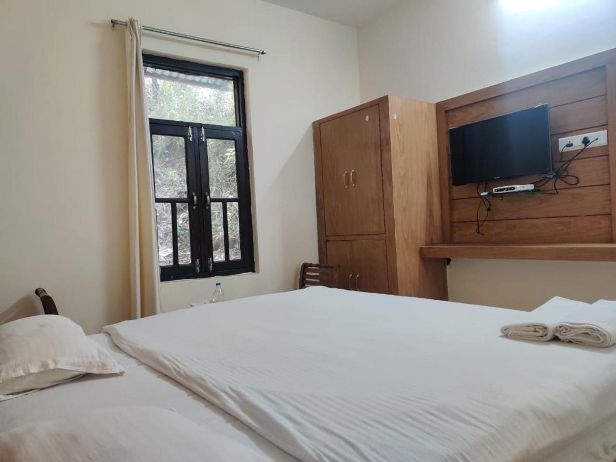 Hotel The Panda à Dharamshala Extérieur photo